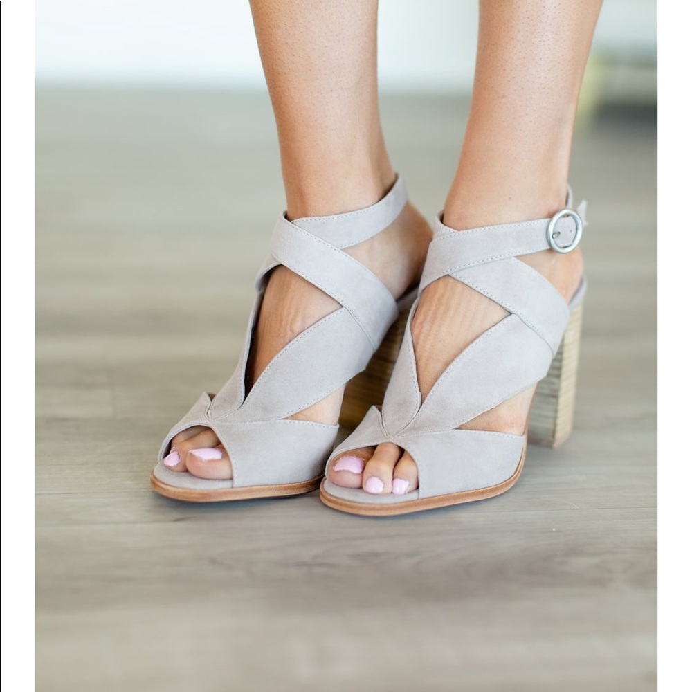Kristin Cavallari for Chinese Laundry heels